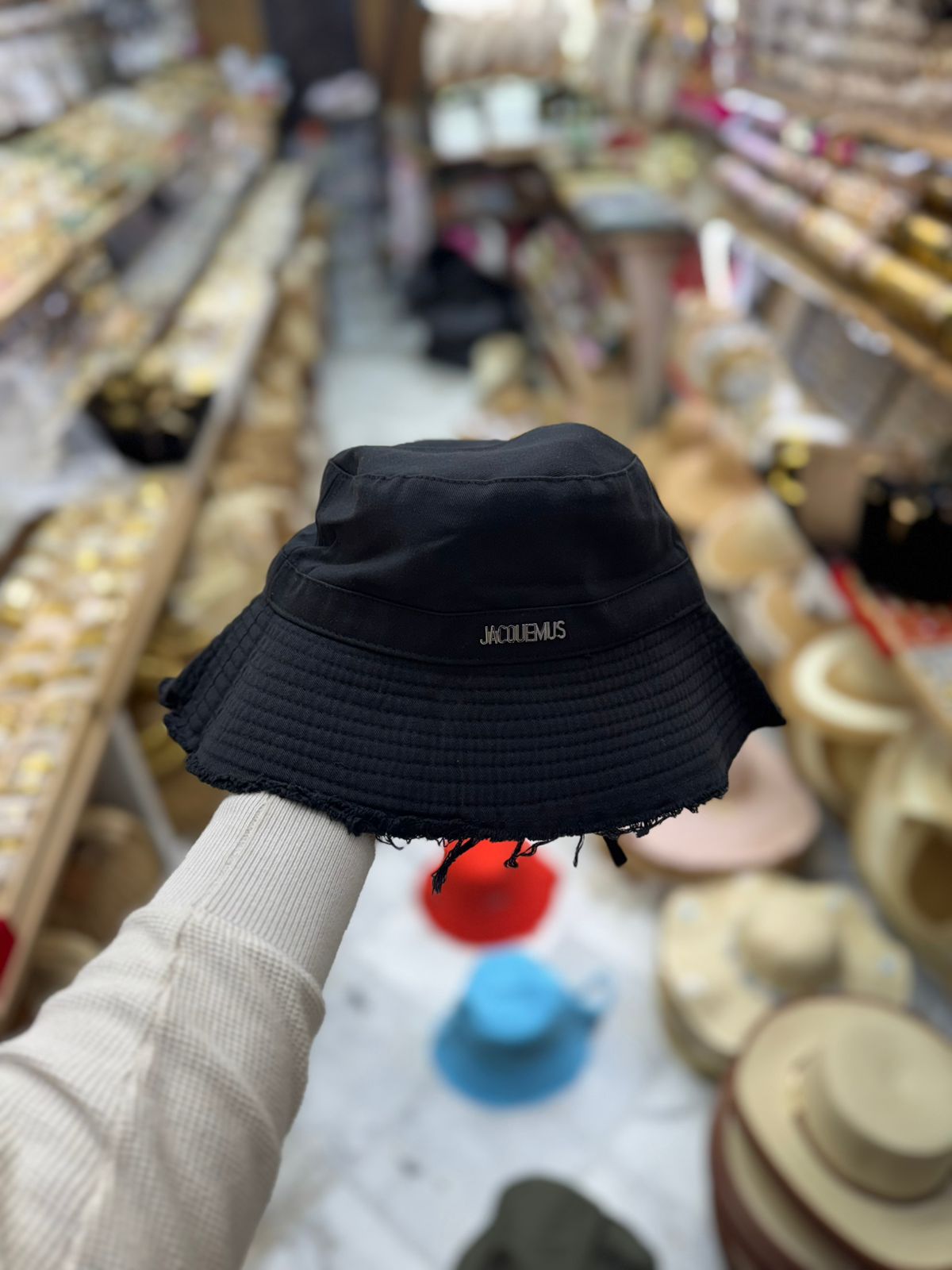 CHAPEAU