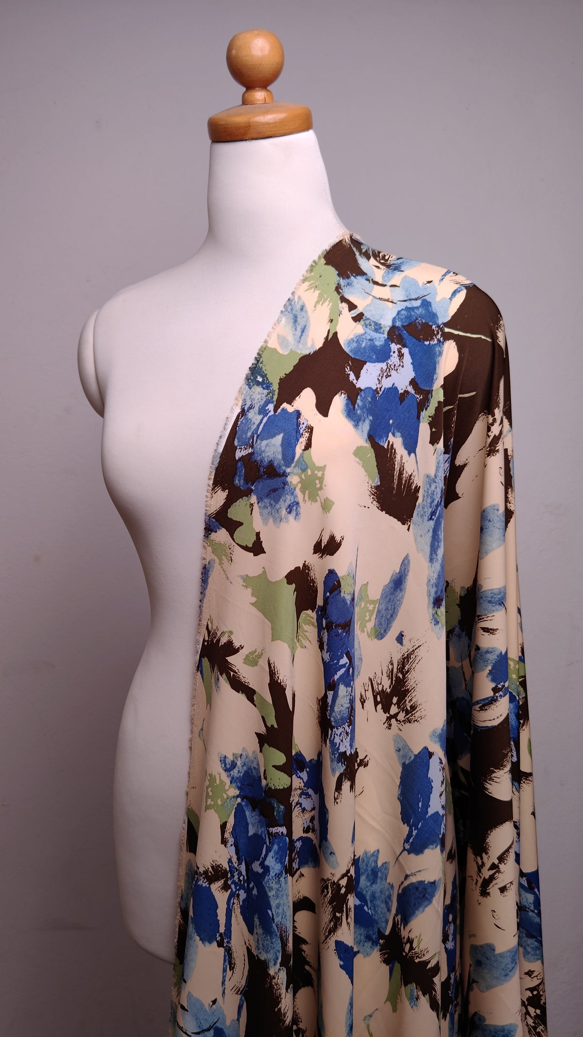 coupon 3 metres | tissu viscosse | tissu pour robe ou chemise | été / printemp | Prix pour le coupon entier
