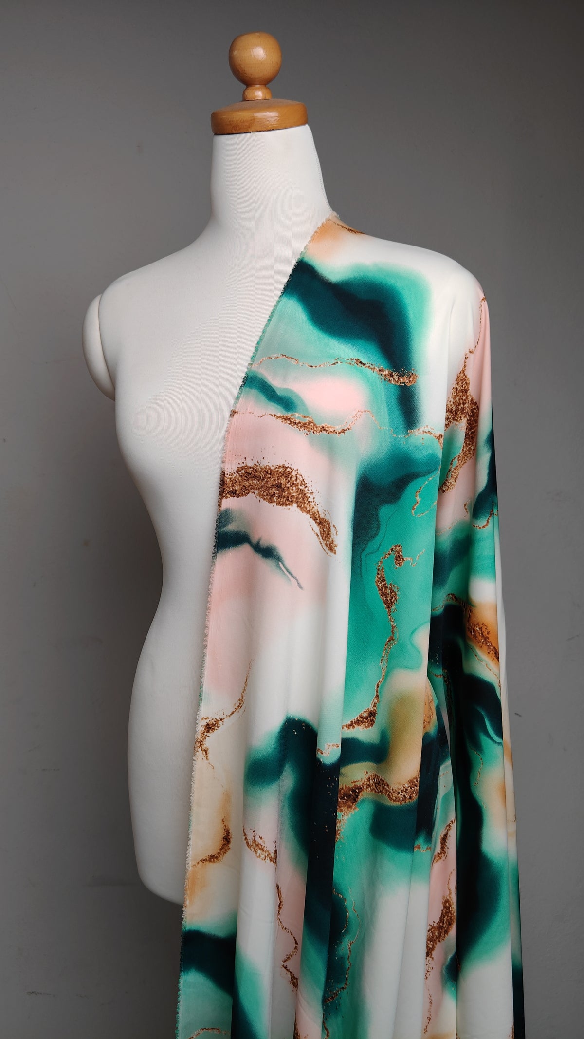coupon 3 metres | tissu crepe italien | été / printemp pour robe | Prix pour le coupon entier